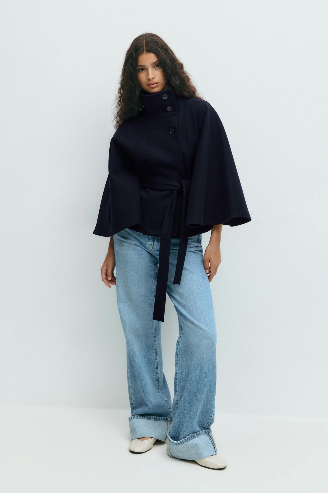 Clémence Cape Veste – Élégante veste ceinturée oversize