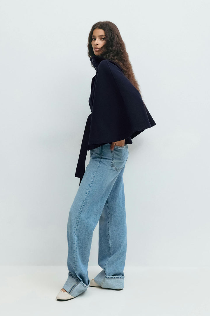 Clémence Cape Veste – Élégante veste ceinturée oversize