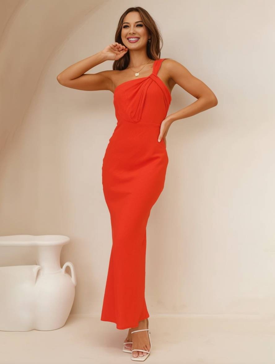 Robe longue satinée femme bustier sans bretelles coupe évasée élégante