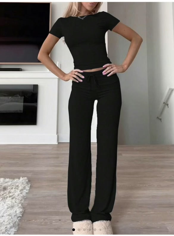 Ensemble lounge 2 pièces – T-shirt manches courtes + pantalon droit