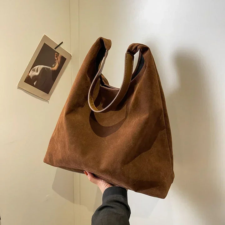 Sac Nora – Cabas en daim doux et stylé