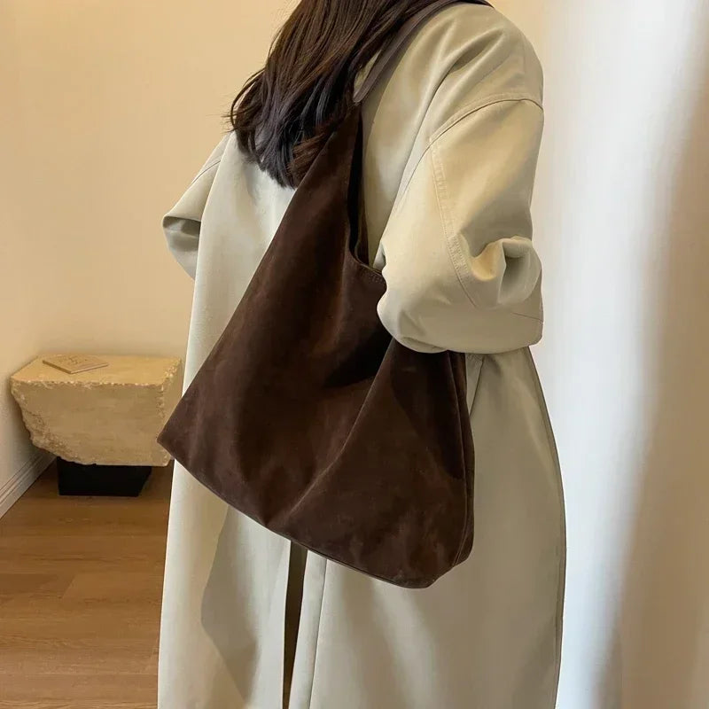 Sac Nora – Cabas en daim doux et stylé