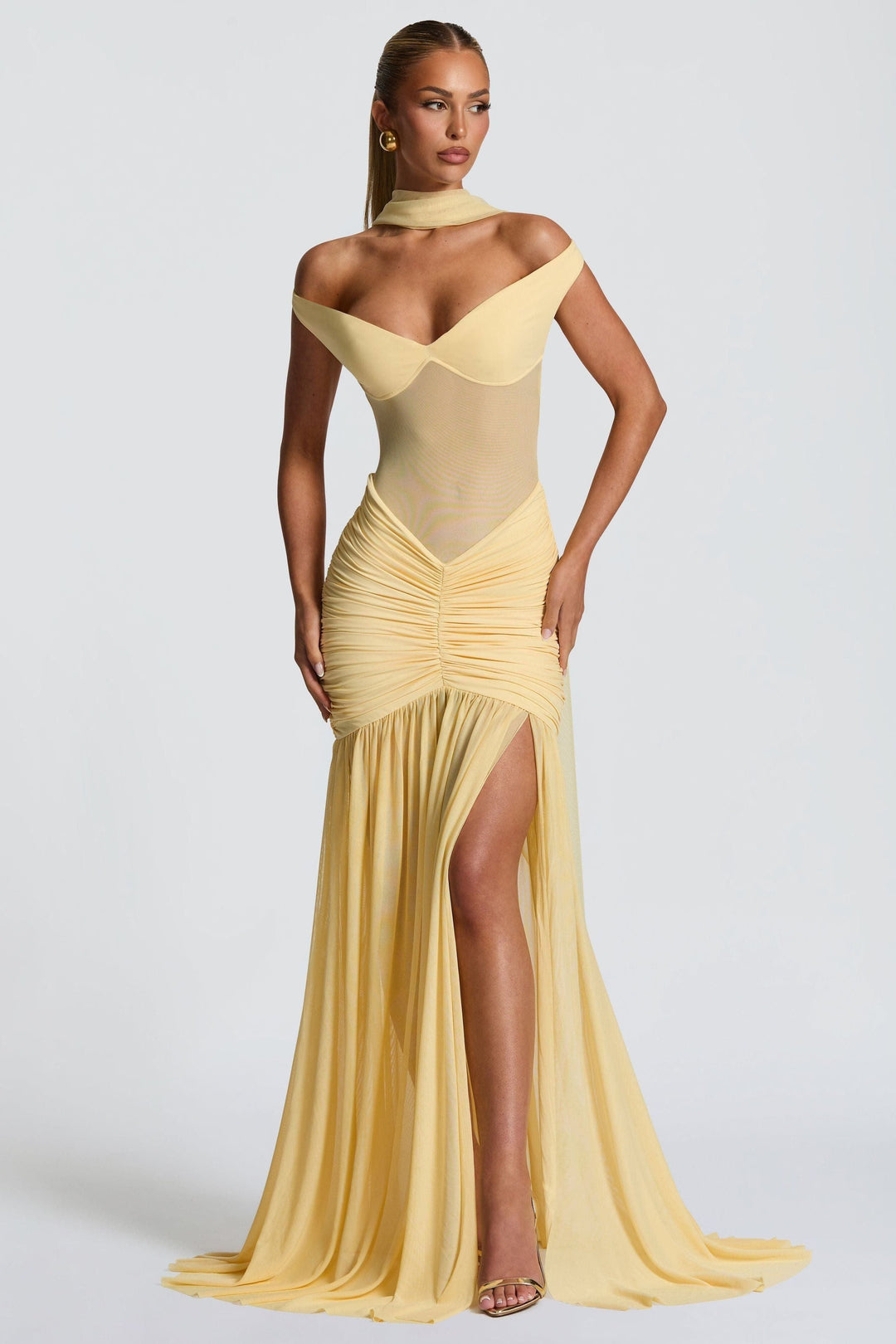 Alya Metallic Maxi Dress – Vibrant Olive Yellow Black Evening Gown