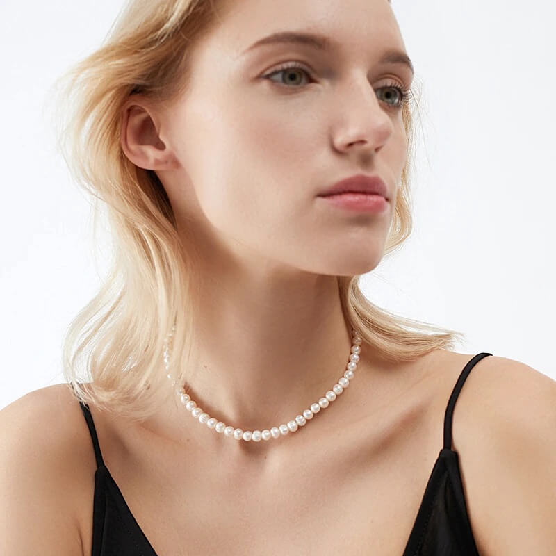 Liora Freshwater Pearl Choker Necklace – Classic Timeless Elegance