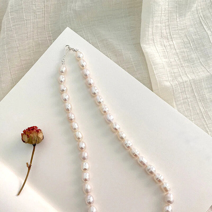 Liora Freshwater Pearl Choker Necklace – Classic Timeless Elegance