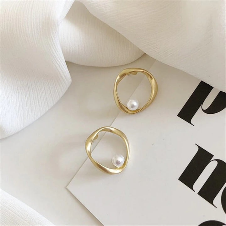Amara Minimalist Pearled Earrings – 14K Gold-Plated Small Pearl Drop