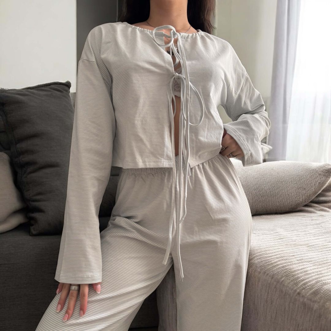 Liora Loungewear Set – Tie‑Front Striped Soft Relaxed Fabric