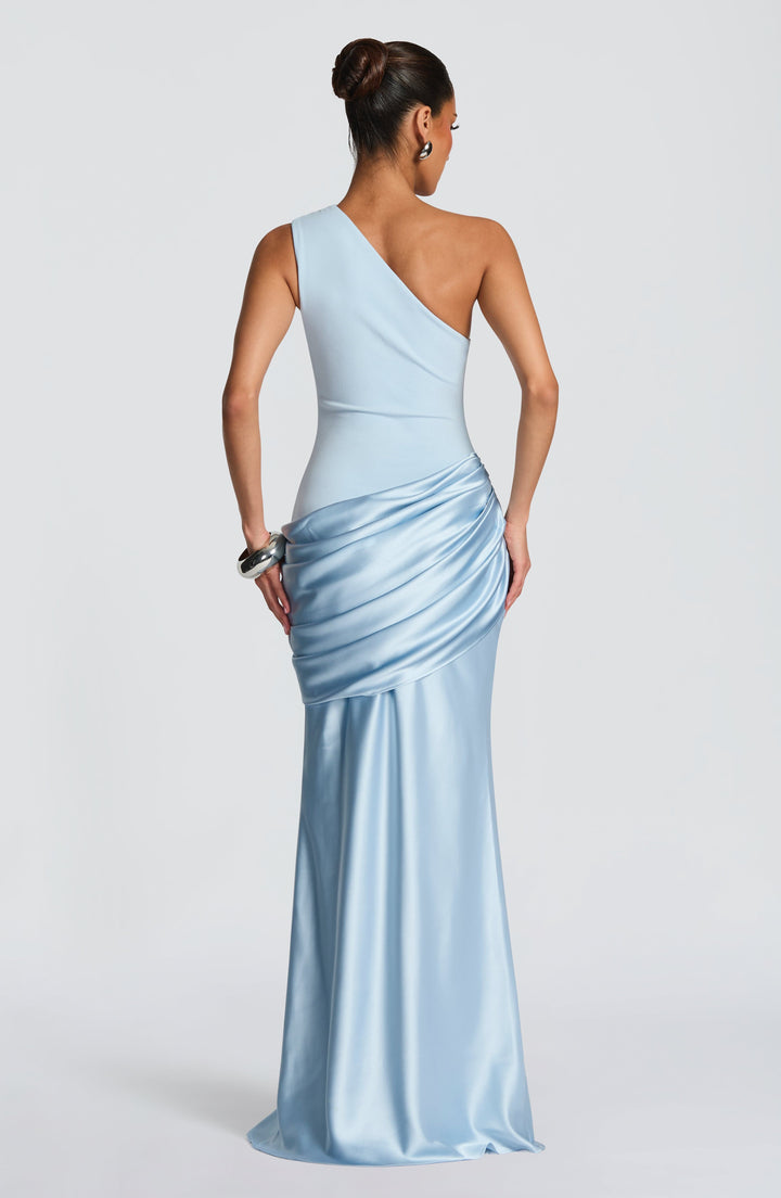 Robe longue asymétrique femme une épaule satin fluide taille drapée