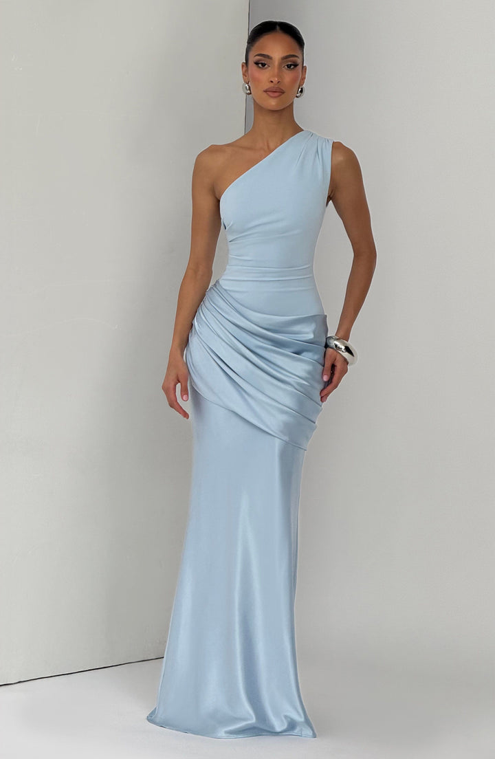 Robe longue asymétrique femme une épaule satin fluide taille drapée