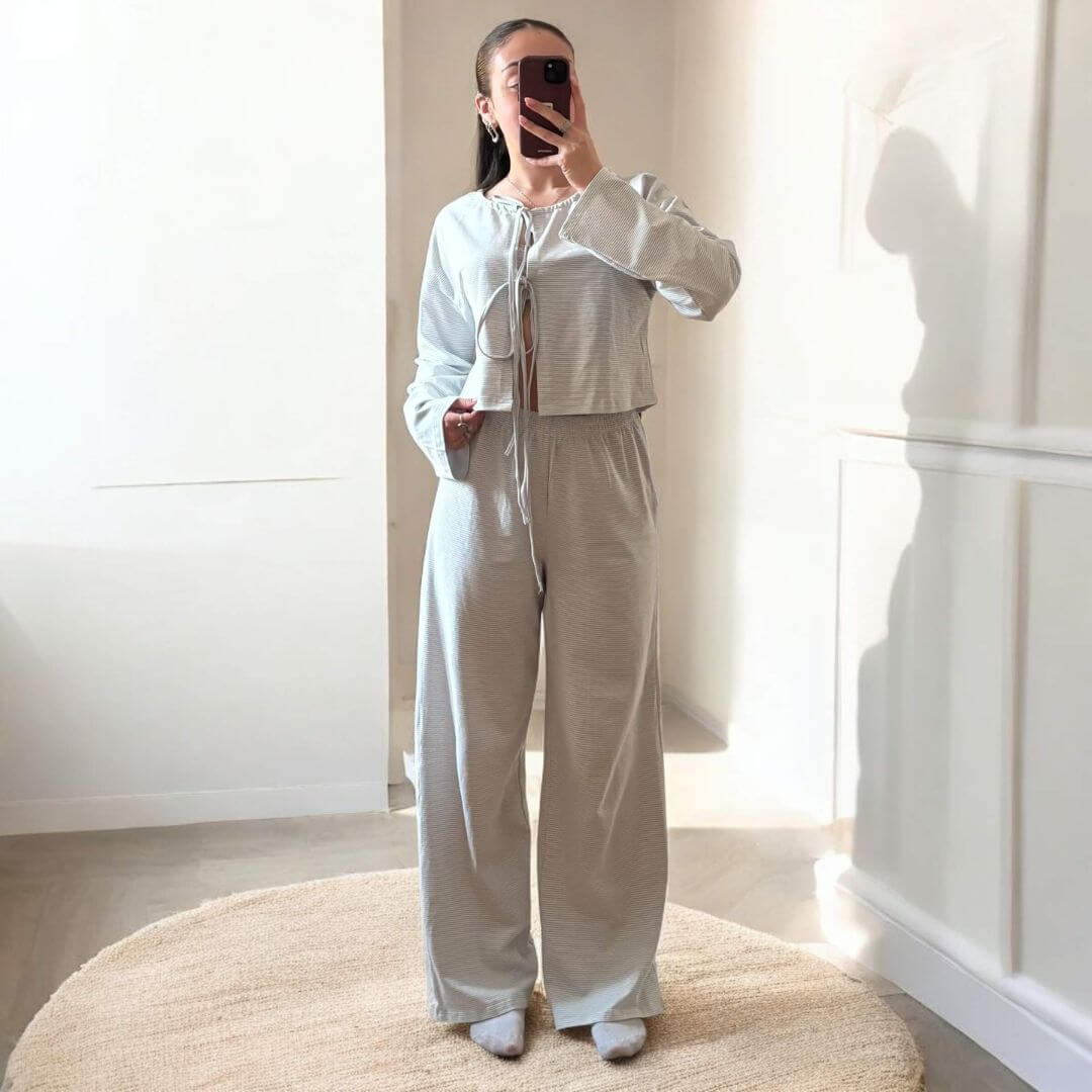 Liora Loungewear Set – Tie‑Front Striped Soft Relaxed Fabric